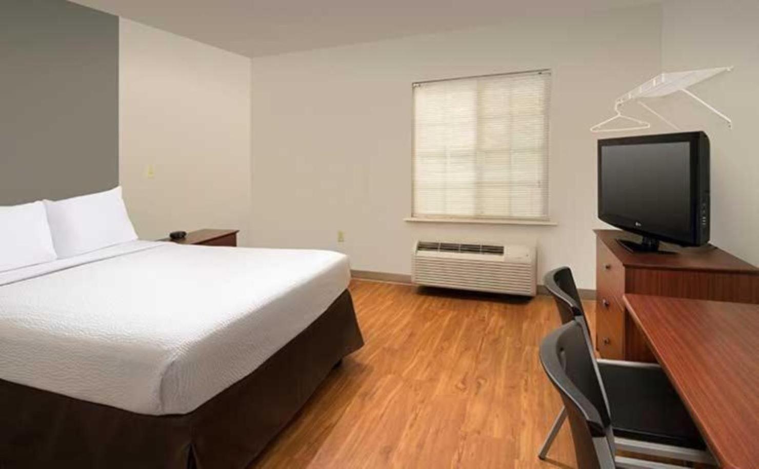 Woodspring Suites Council Bluffs Exterior photo