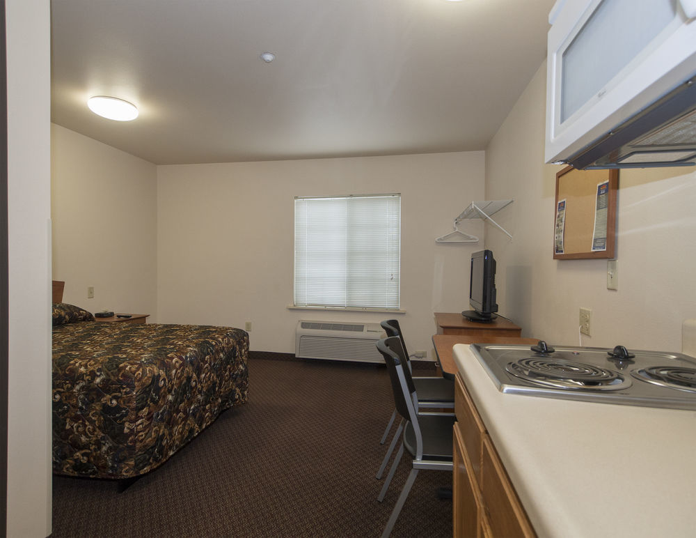 Woodspring Suites Council Bluffs Exterior photo